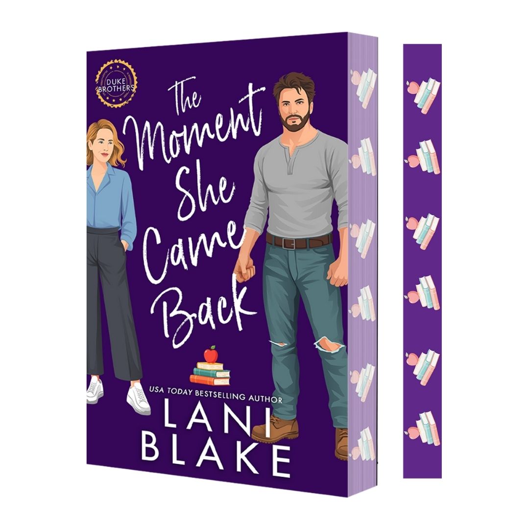 The Moment She Came Back (Special Illustrated Edition Paperback)